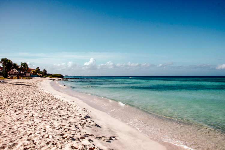 Travel guide to Aruba - beaches