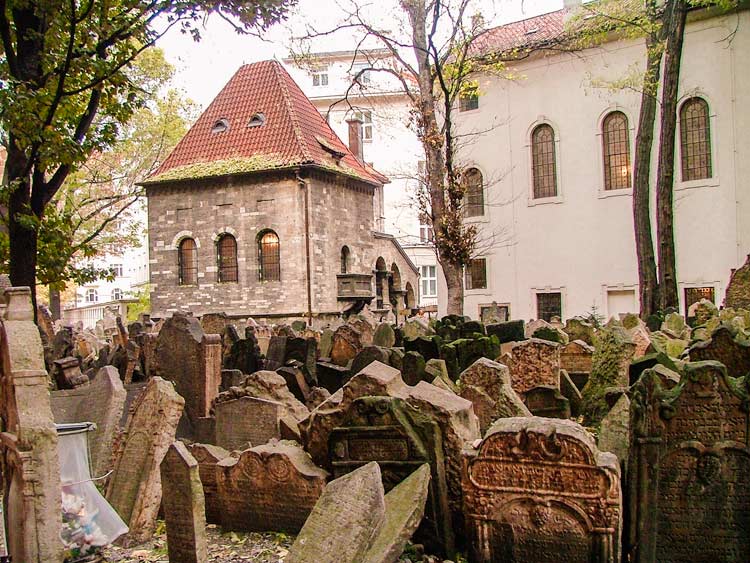 Free Things to Do in Prague: Jewish Cemetry