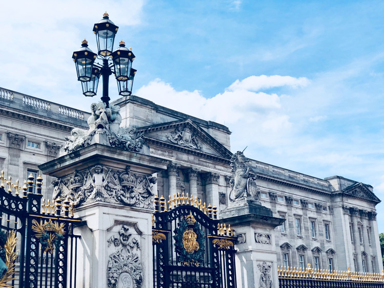 Buckingham Palace London Landmarks